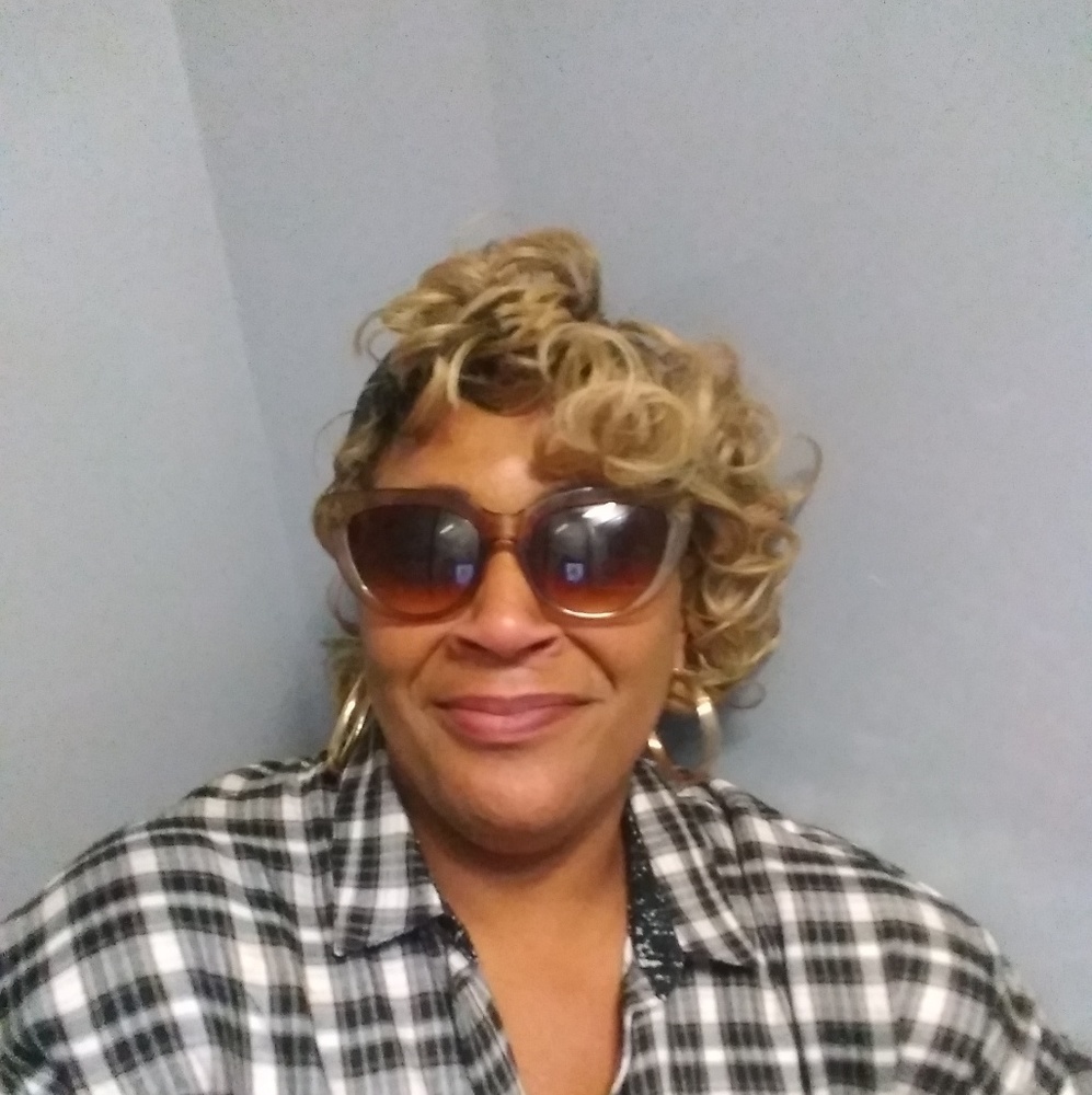 Meet your Posher, Sabrina